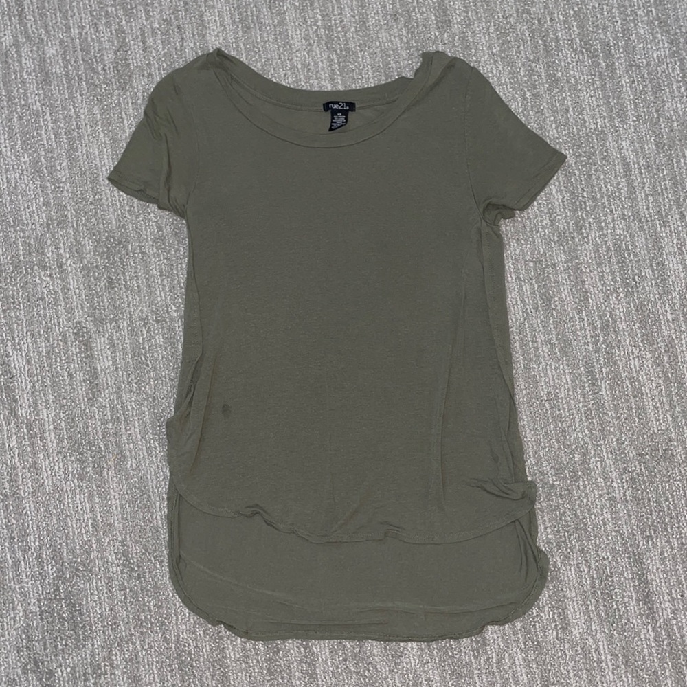 $5 or FREE with purchase! Rue 21 Oversized Tee with side slits